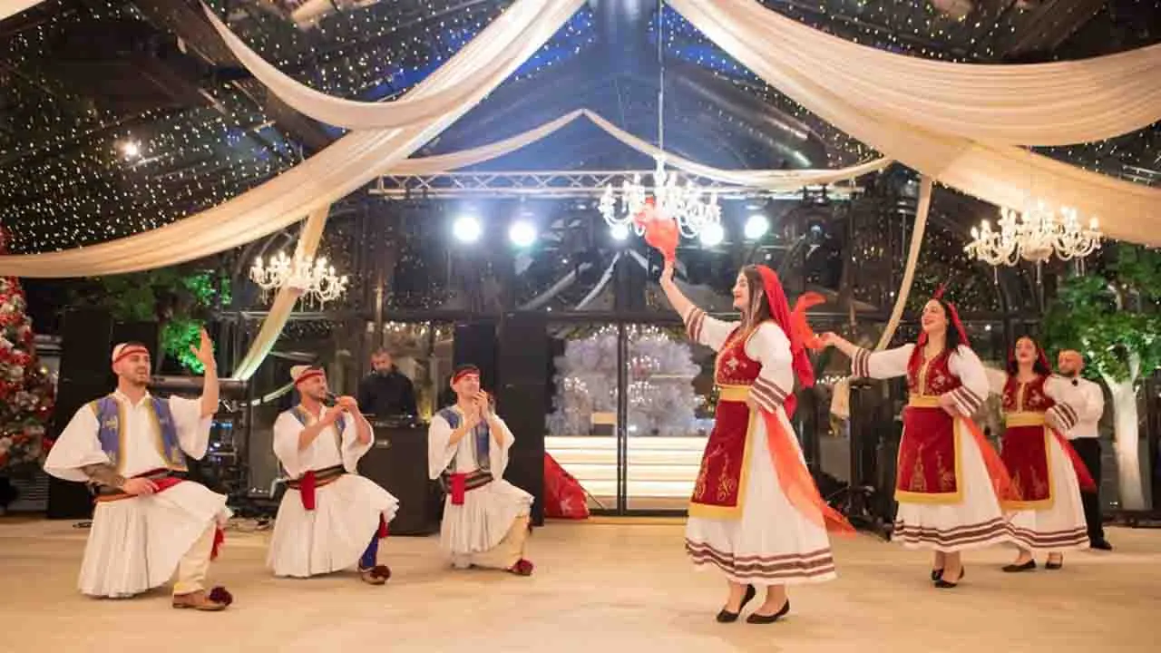 Matrimoni internazionali: pizzica, zaffa, folk balcanico live