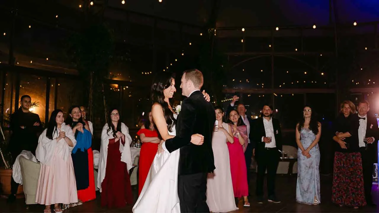Canzoni per il primo ballo: idee per il matrimonio in Puglia